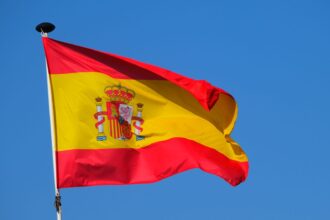 El alza de los rendimientos de la deuda amenaza las recompras de acciones de la banca española