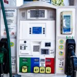 El Gobierno asegura que la rebaja fiscal de los carburantes llegó rápidamente a las gasolineras