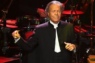 El pasaporte de Julio Iglesias, clave para que la Audiencia Nacional examine la querella
