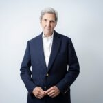 John Kerry critica la autorización de Trump para comprar petróleo ruso: “Es contraproducente y peligrosa”