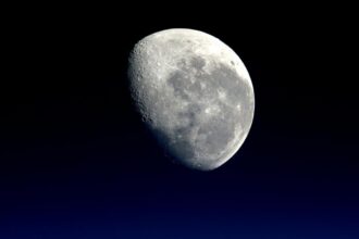La NASA identifica más de 10.000 fallas recientes en la superficie de la Luna