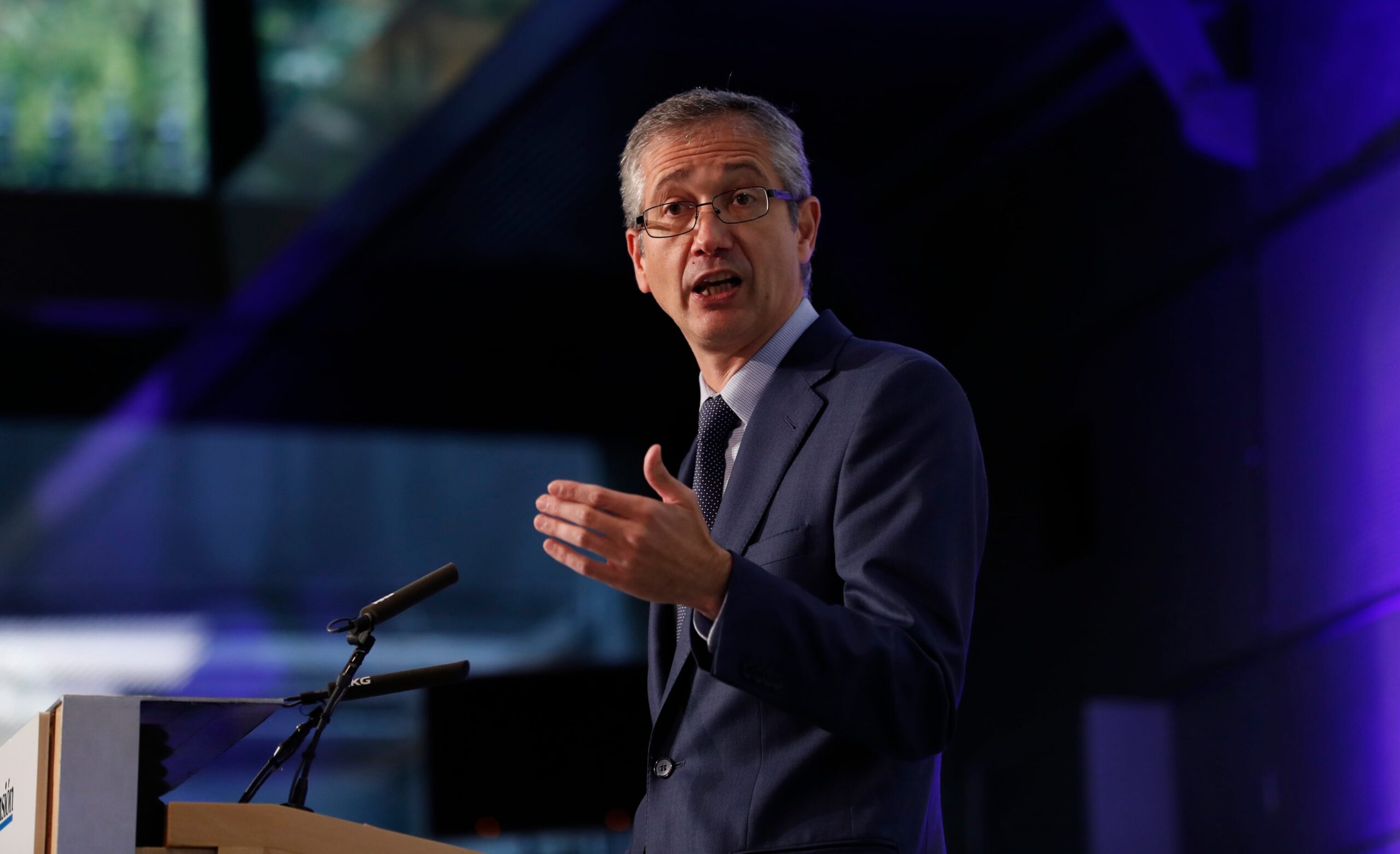 Pablo Hernández de Cos recaba respaldo en Francia y Alemania para optar a la presidencia del BCE