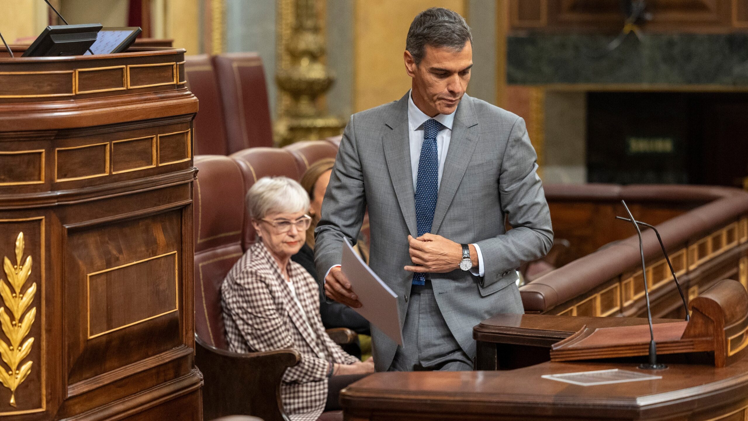 Sánchez evalúa el malestar contra la derecha antes de decidir un posible adelanto electoral